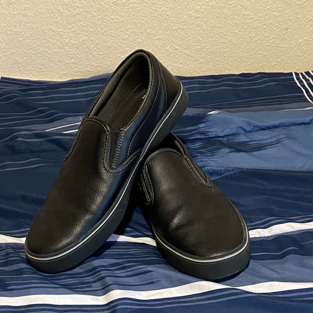 Reed Safe men’s black slip on